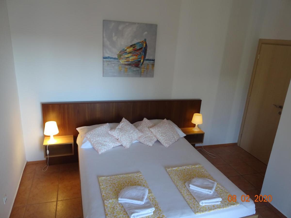 Apartments Antea & Magdalena Pirovac Dış mekan fotoğraf