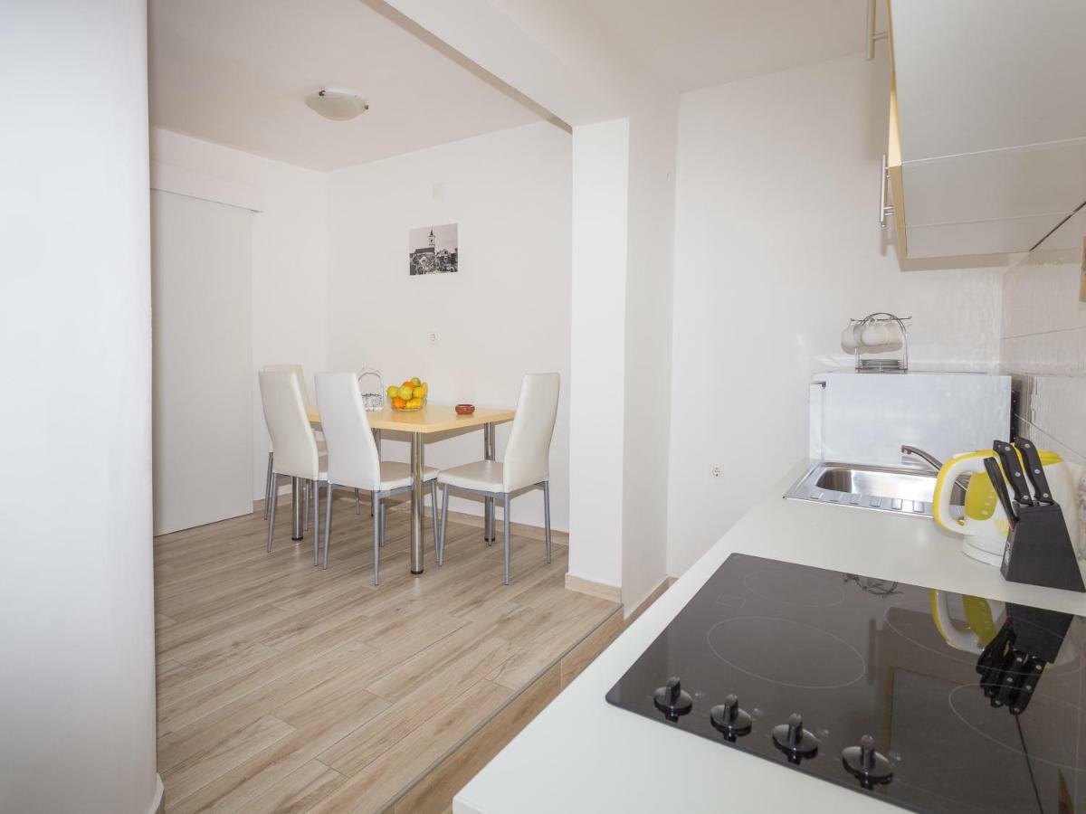 Apartments Antea & Magdalena Pirovac Dış mekan fotoğraf